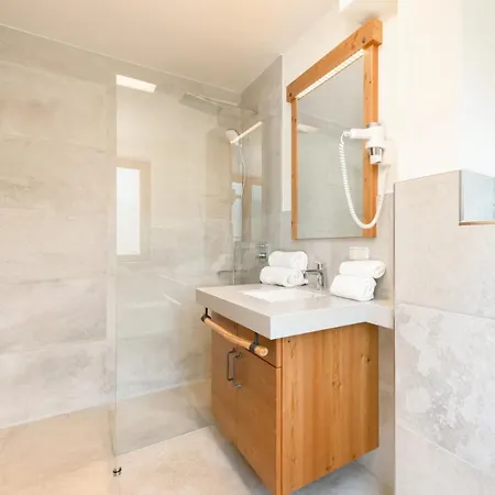 Stockhambauer 公寓 *